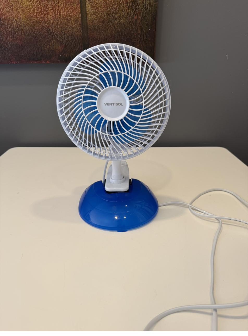 Ventilador de mesa com clipe, 220V