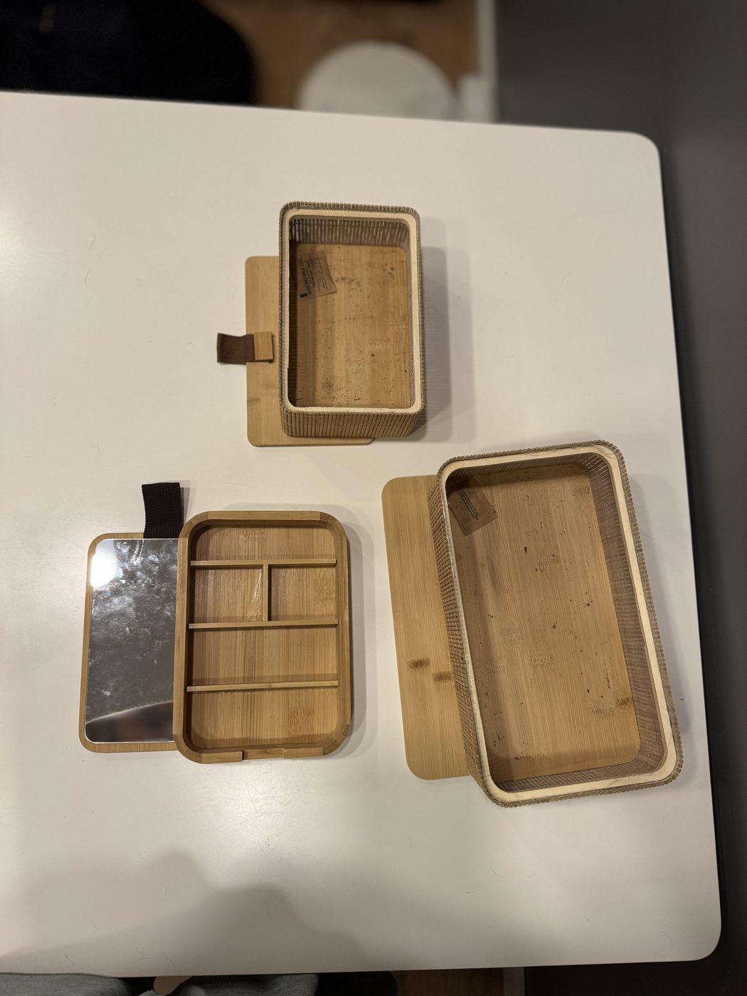Conjunto de caixas de bambu Flying Tiger, uma porta-joias com espelho