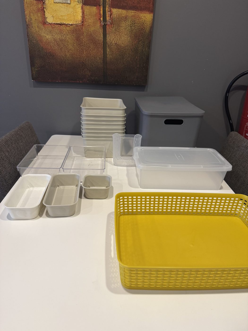 Lote de organizadores de plástico, 17 peças
