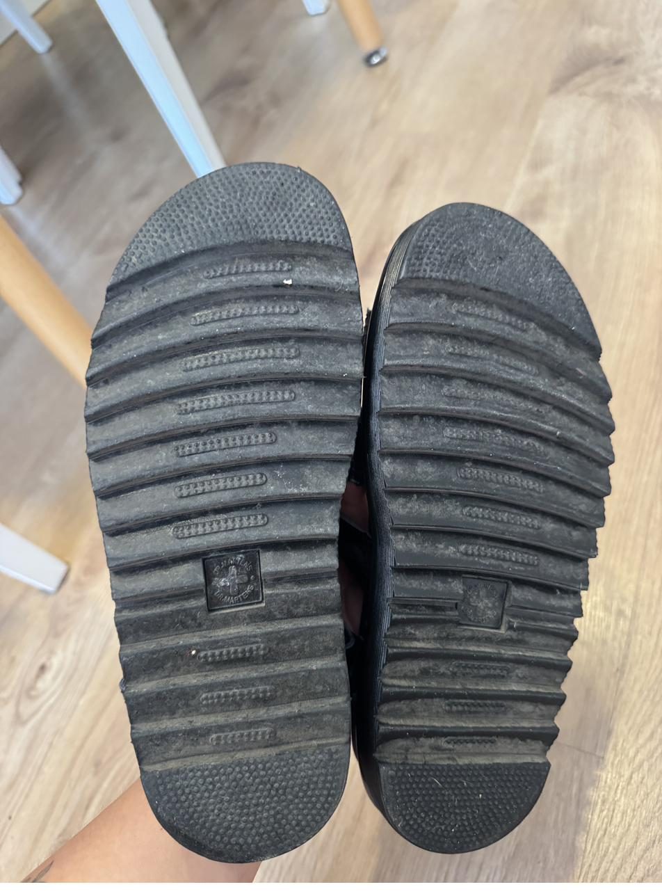 Dr. Martens Blaire sandália gladiadora preta, tamanho 39